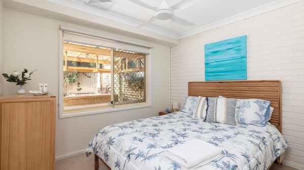 خدمة الإنترنت وملاءات أسرّة