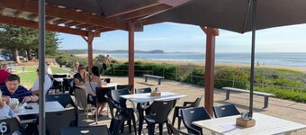 Blue Palms Cottage - close to river, beaches and local cafe's