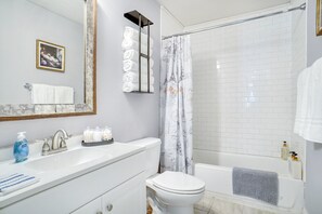 Hair dryer, towels, soap, toilet paper - The Lavender Loft: Cozy & Chic (Westworth Village)