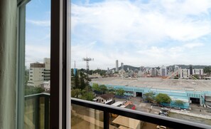 Interior - Your Exclusive Stay in Blumenau, 350m From Vila Germanica - Ocns (Blumenau)