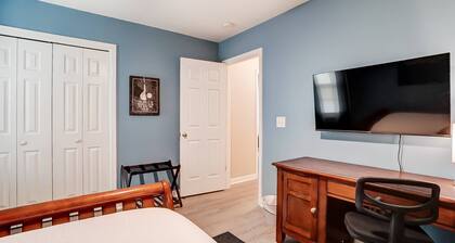 Cozy Retreat in Wingate w Patio & Grill, Pet Friendly - Easy Access To Bypass & Monroe + 20% Off!