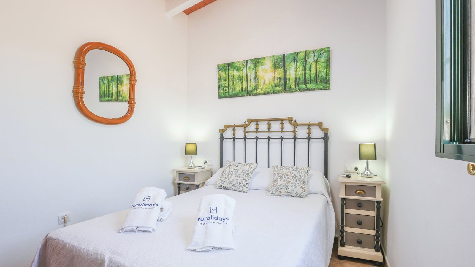 2 makuuhuonetta, silitysrauta/-lauta, Wi-Fi