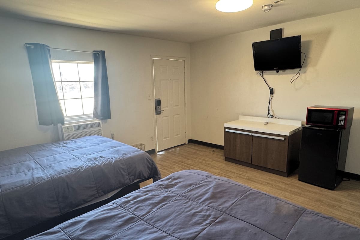 Doppelzimmer, 2 Queen-Betten, Nichtraucher | Kostenloses WLAN