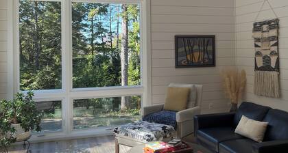 Bristol Maine: 3BR Pemaquid Beach Cottage