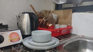 Coffee and/or coffee maker - Bamburi Homestay Suites - 1 bedroom & sofa bed (Mombasa)