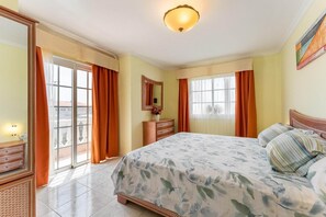 Apartment | 1 bedroom, iron/ironing board, bed sheets - Apartment Overlooking Heated Pool (Granadilla de Abona)