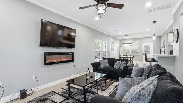 Smart TV - NRG Rest & Rally | Sleeps 12 (Houston)