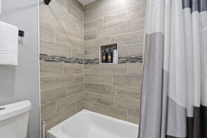 Hair dryer, towels - NRG Rest & Rally | Sleeps 12 (Houston)
