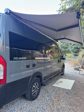 المنطقة المحيطة بالم�نشأة