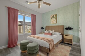 4 bedrooms, iron/ironing board, travel crib, free WiFi