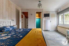 3 bedrooms, free WiFi - Chez Albert - 6 people (MURAT LE QUAIRE)