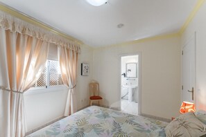 Leilighet | 2 soverom, strykejern/-brett og sengetøy