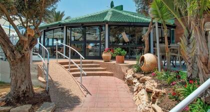 אבני החושן- Avnei Hoshen - One-Bedroom Apartment