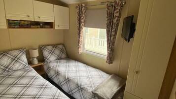 3 bedrooms, individually decorated, individually furnished, free WiFi