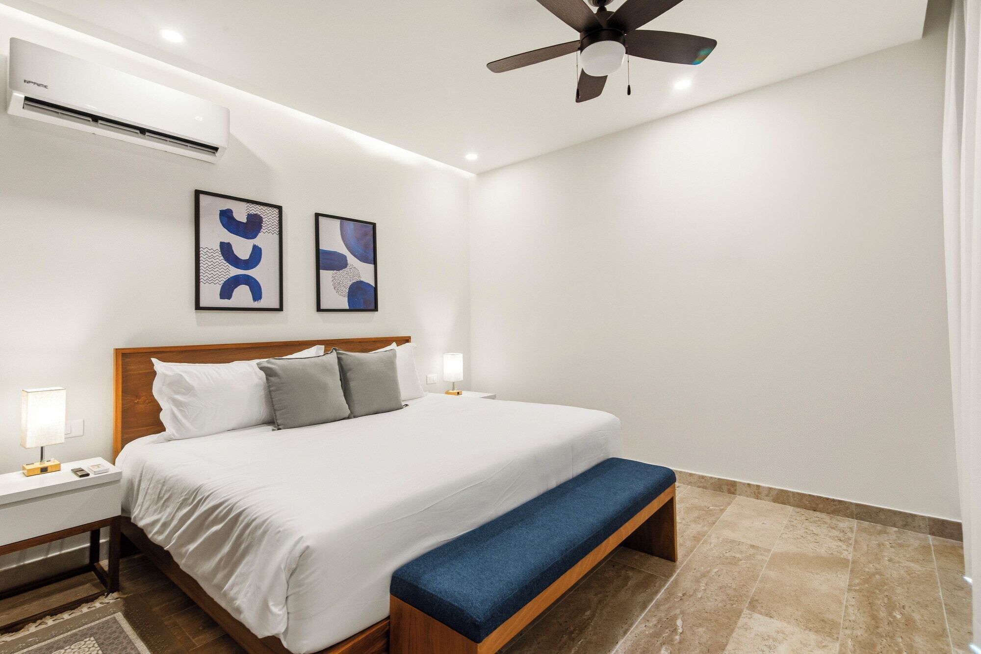 Deluxe Apartment | In-room safe, individually decorated, individually furnished