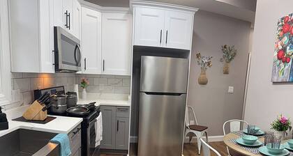 Cozy Condo Near Portsmouth Naval