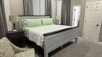 Iron/ironing board, free WiFi, bed sheets