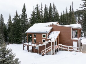 Exterior - Elevated Escape – Schweitzer Mountain (Sandpoint)
