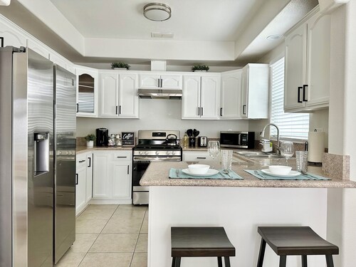 Luxe Los Angeles Retreat
