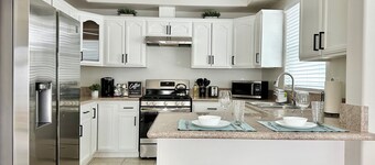 Luxe Los Angeles Retreat