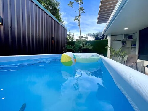 Villa El Bosque Dorado + Hot Springs day pass