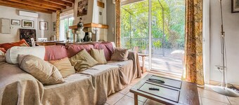 Awesome home in Molières-sur-ceze