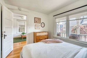 4 bedrooms, iron/ironing board, travel cot, WiFi