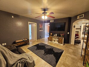 TV connectée, jeux vidéo, écrans d'ordinateur, imprimantes