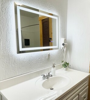 Towels, toilet paper