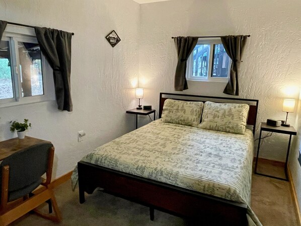 2 Schlafzimmer, Schreibtisch, WLAN, Bettwäsche