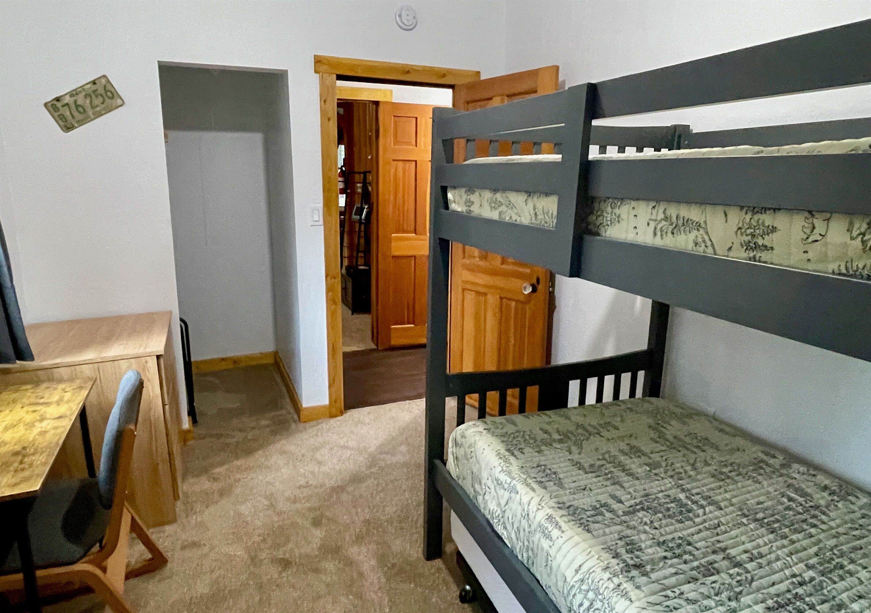 2 habitaciones, escritorio, wifi y ropa de cama 