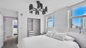 2 bedrooms, iron/ironing board, free WiFi, bed sheets