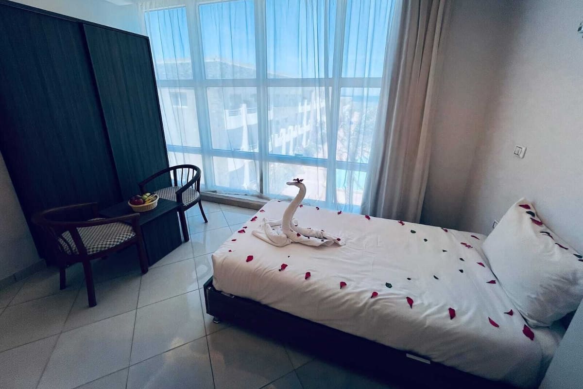 Standard Double or Twin Room, Pool View