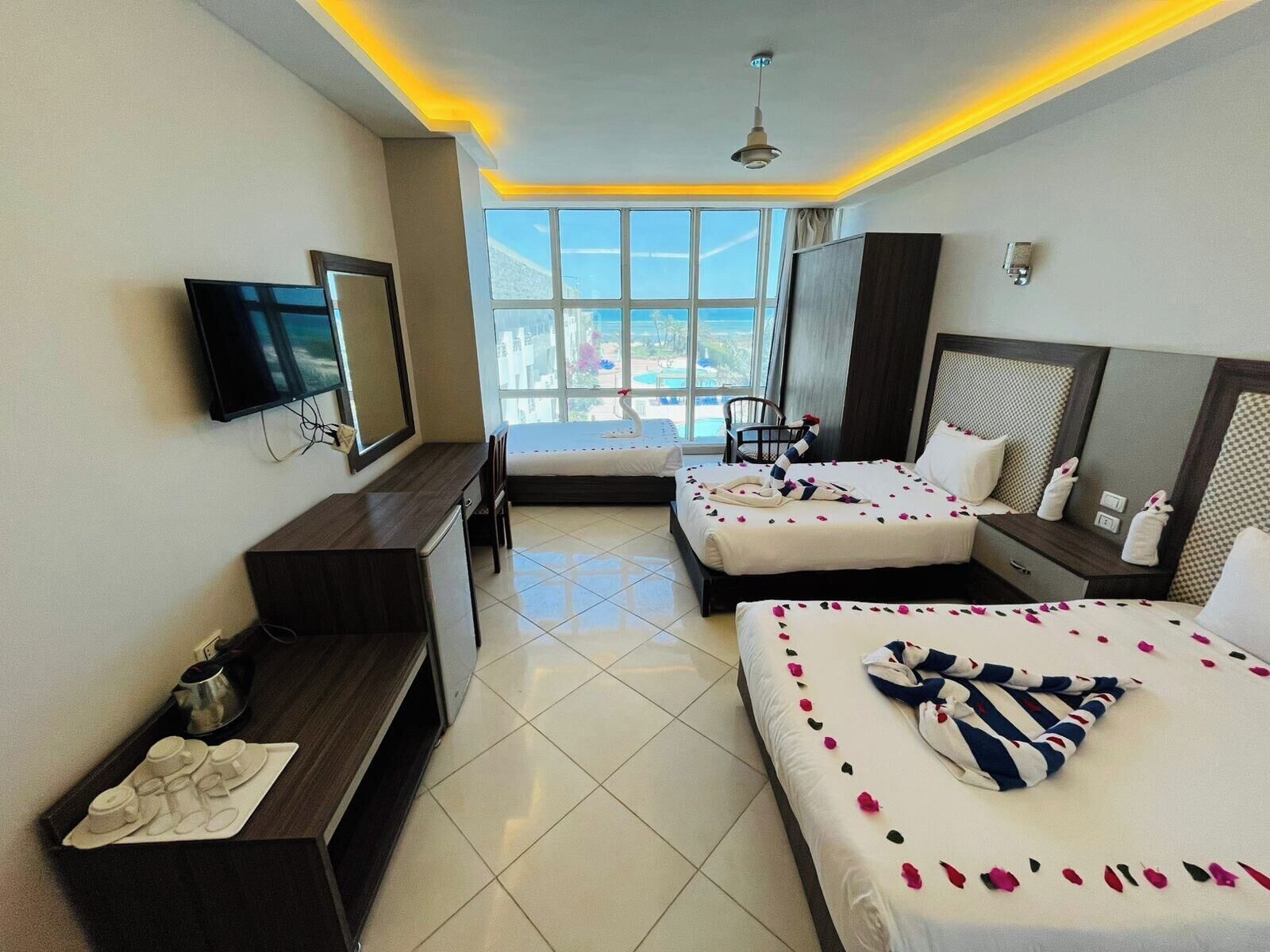 스탠다드 더블룸 또는 트윈룸, 수영장 전망