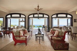 Télévision, espaces bureaux