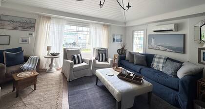 Harbour side charmer , close to everything!