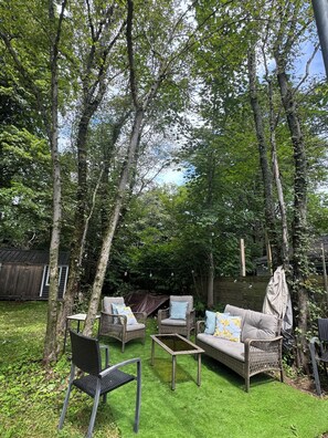 المنطقة المحيطة بالمنشأة