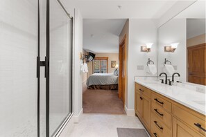 2 soverom, strykejern/-brett, wi-fi (inkludert) og sengetøy