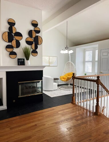 Bright Home in Family Friendly Neighborhood