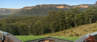 Pinnacle Lodge — your private “Scenic World” at the heart of the Megalong Valley.