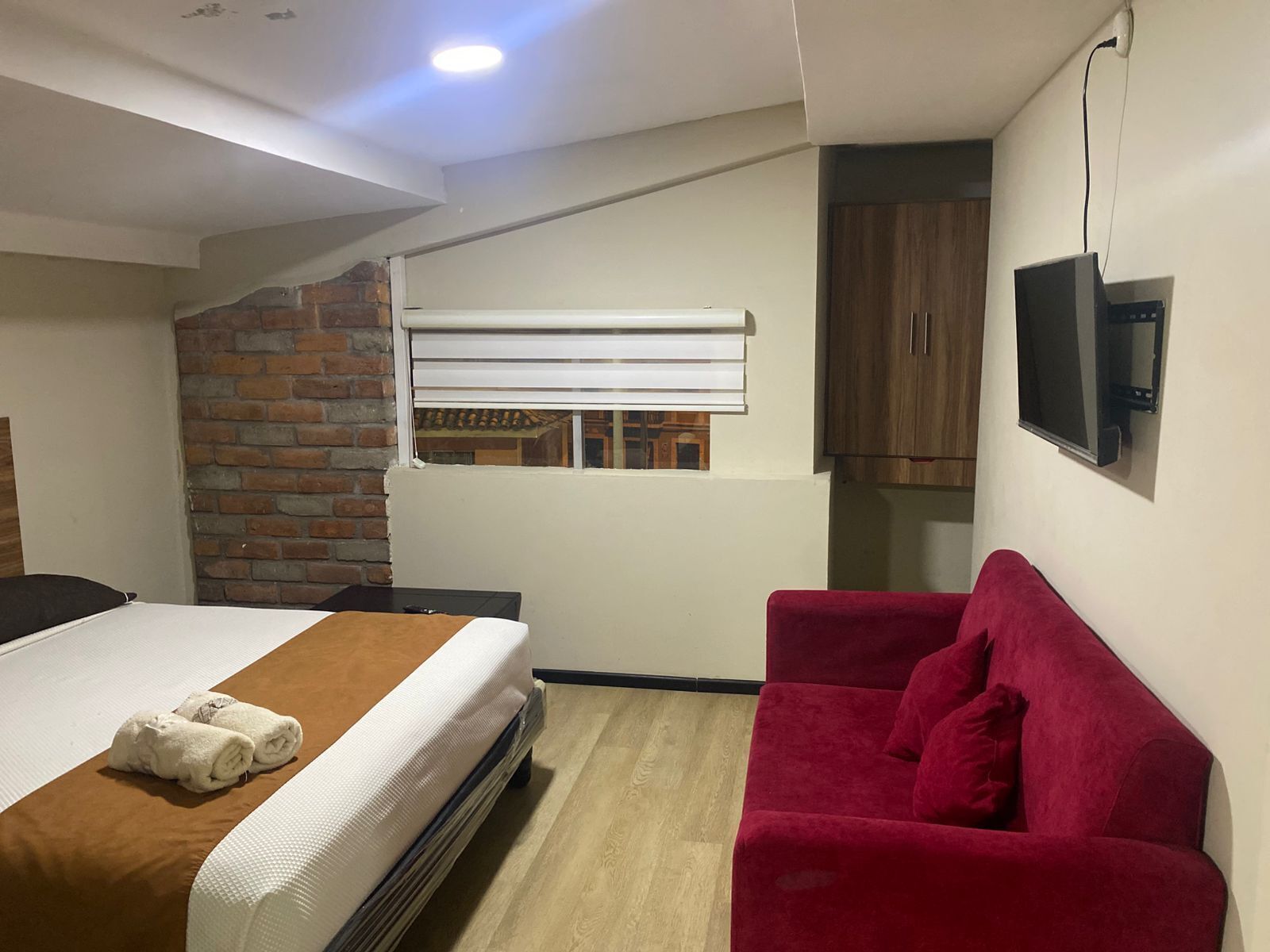 1 bedroom, internet, bed sheets