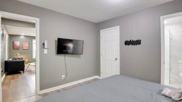 3 chambres, bureau, fer et planche Ă repasser, accĂšs Internet