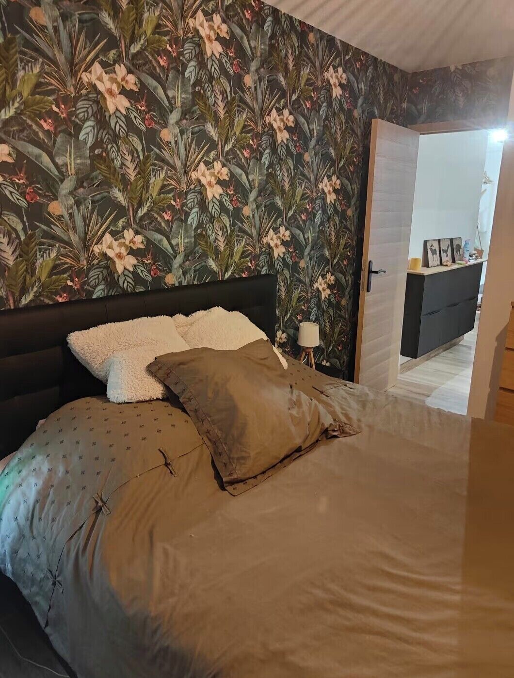 2 slaapkamers, een strijkplank/strijkijzer, wifi