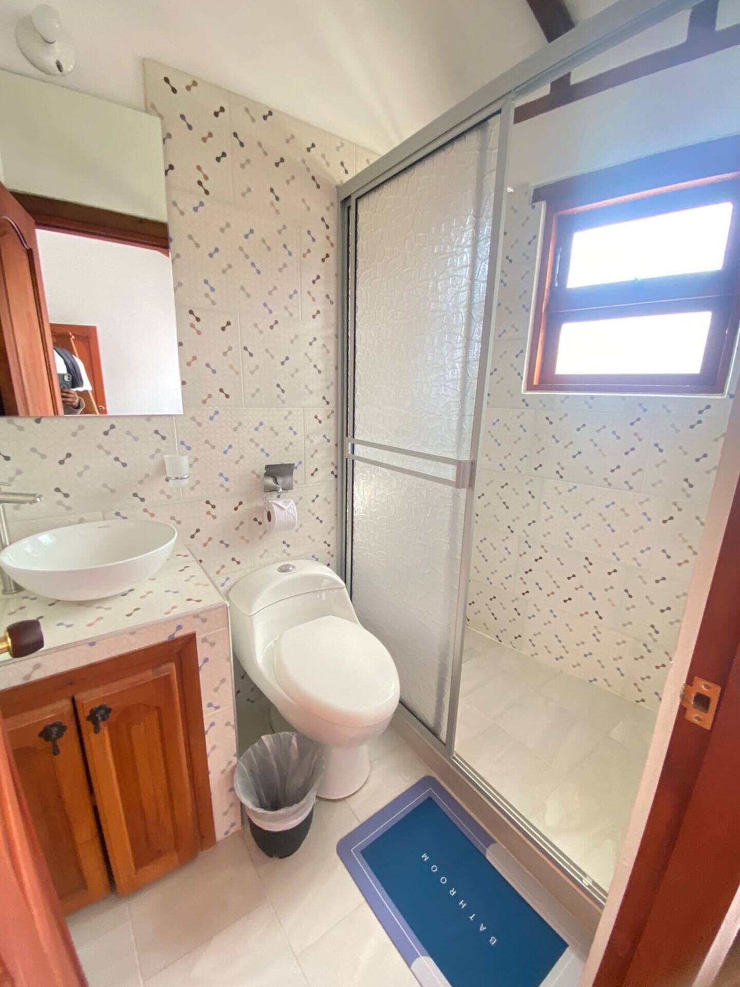 Shower, free toiletries, towels, soap