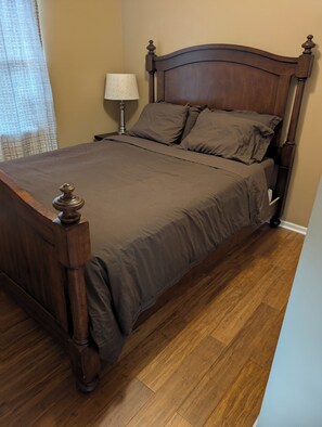 1 bedroom, WiFi, bed sheets