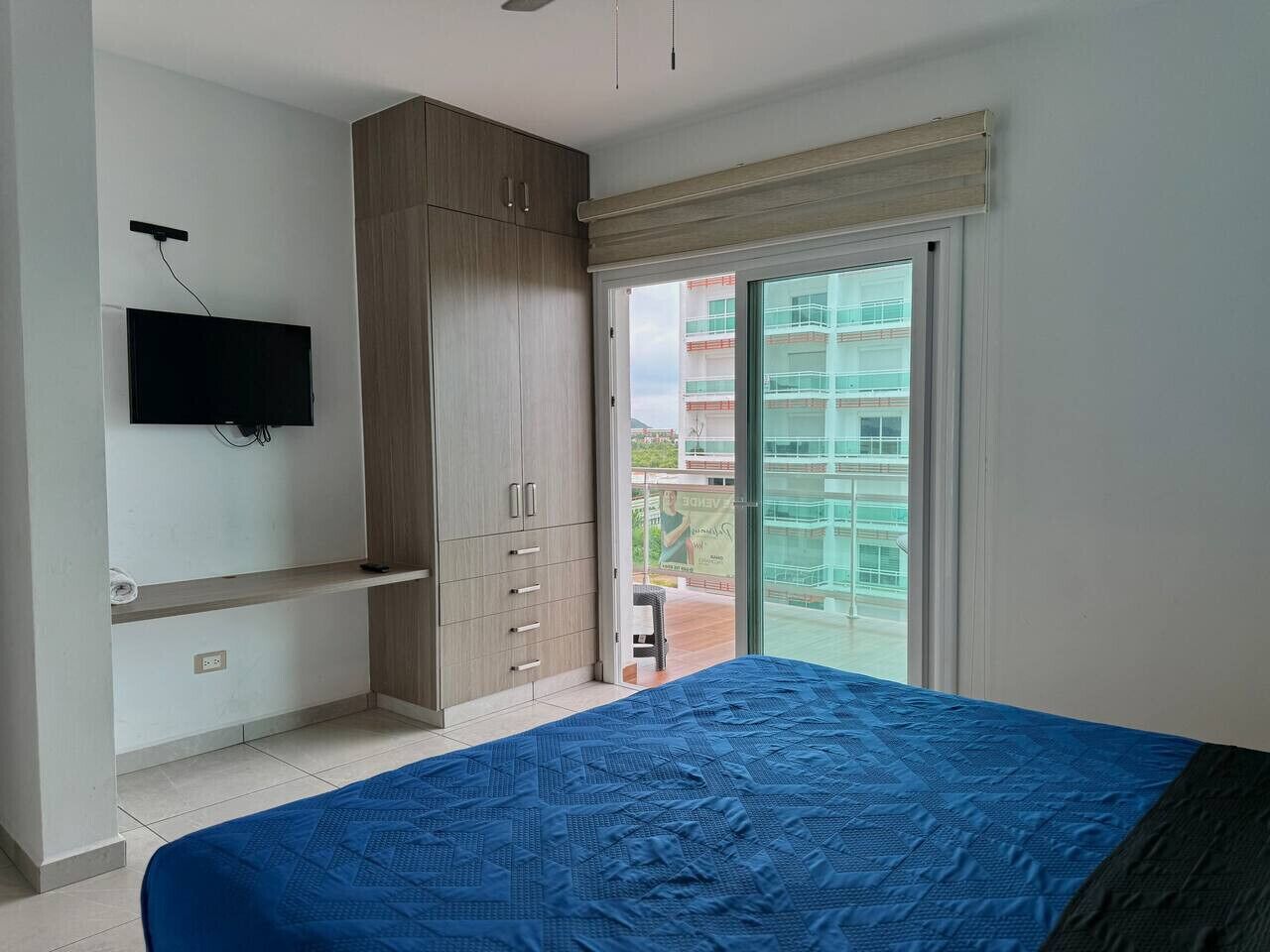 2 habitaciones, escritorio, tabla de planchar con plancha y wifi 