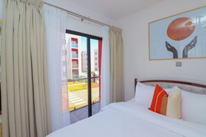 2 bedrooms, iron/ironing board, WiFi, bed sheets