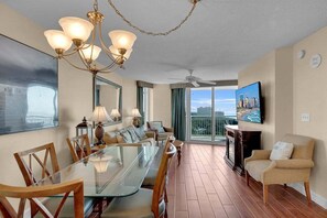 TV - Deluxe & Spacious 3 BR Condo /Great Ocean Views (Myrtle Beach)