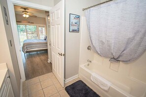3 chambres, Wi-Fi gratuit, draps fournis
