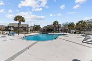 Pool - Secluded Condo Near Pool and close to the Ocean! (Myrtle Beach)